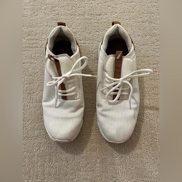 Nautica White and Brown Sneakers women’s 8 1/2 - Picture 1 of 4